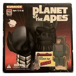 MEDICOM: Kubrick Planet Of The Apes Cornelius Astronaut Icarus sealed Worn Box